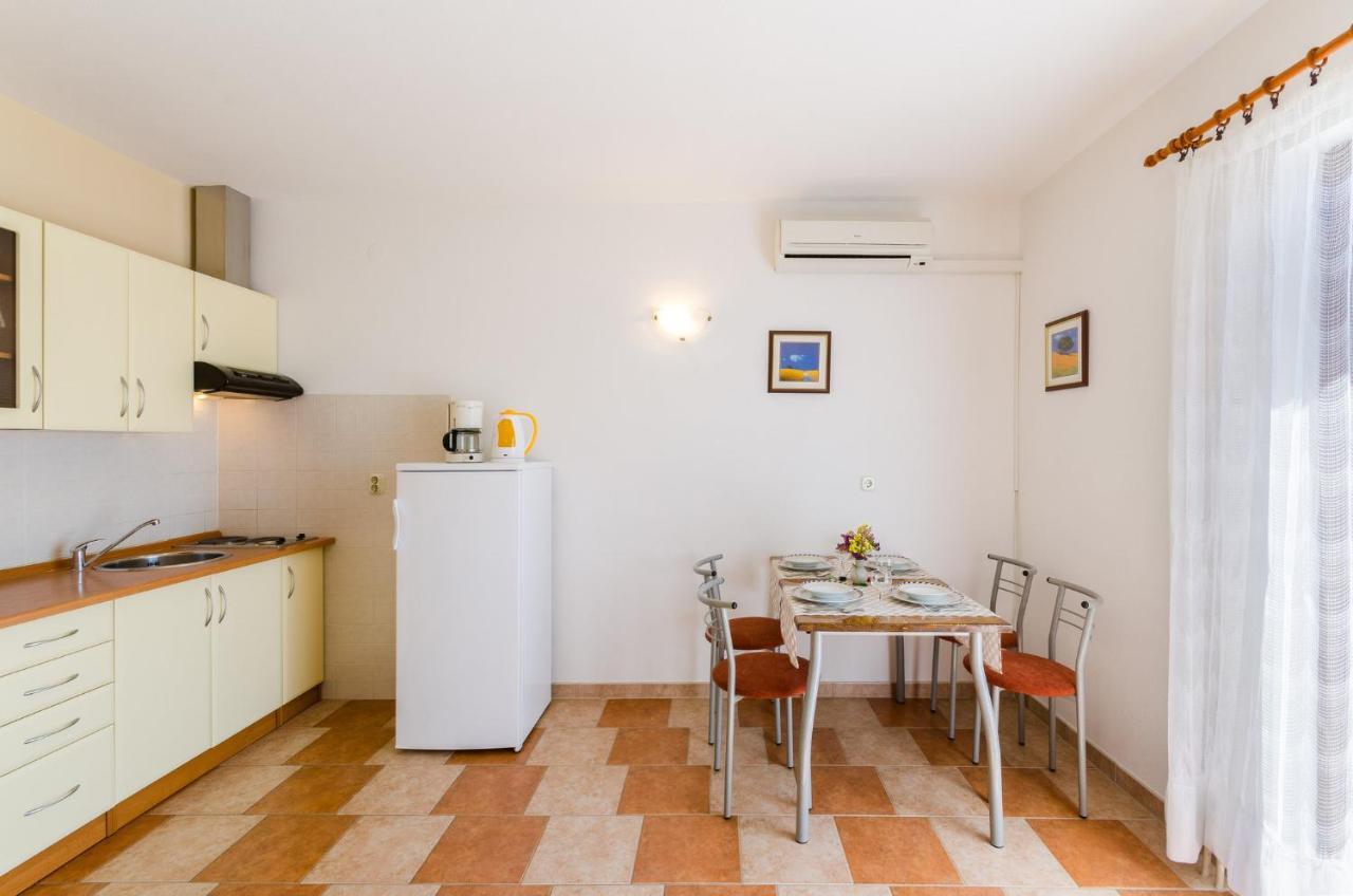 Ferienwohnung Andelko Dramalj Exterior foto